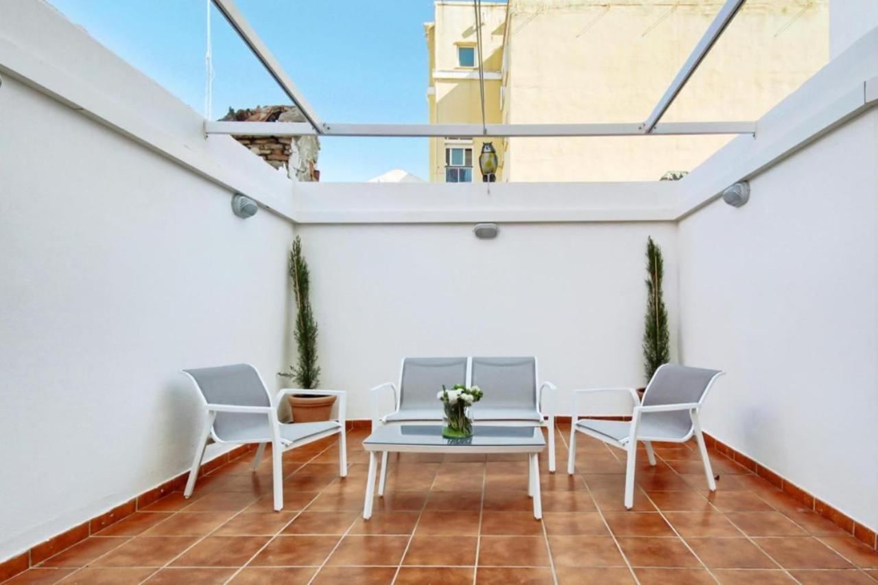 Amplio Piso Con Terraza Apartment Малага Екстериор снимка