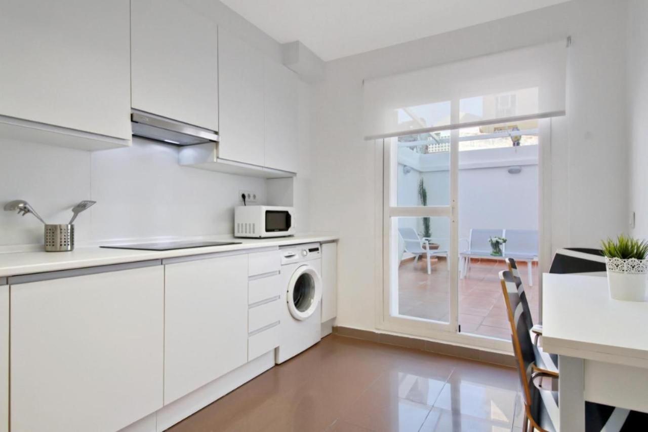 Amplio Piso Con Terraza Apartment Малага Екстериор снимка