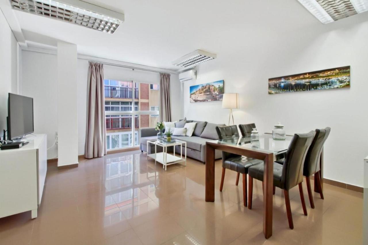 Amplio Piso Con Terraza Apartment Малага Екстериор снимка