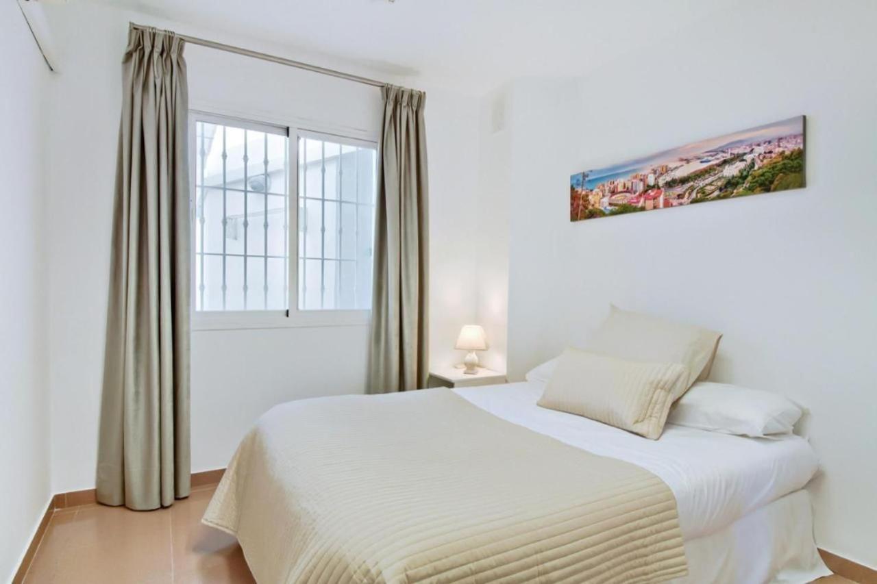 Amplio Piso Con Terraza Apartment Малага Екстериор снимка
